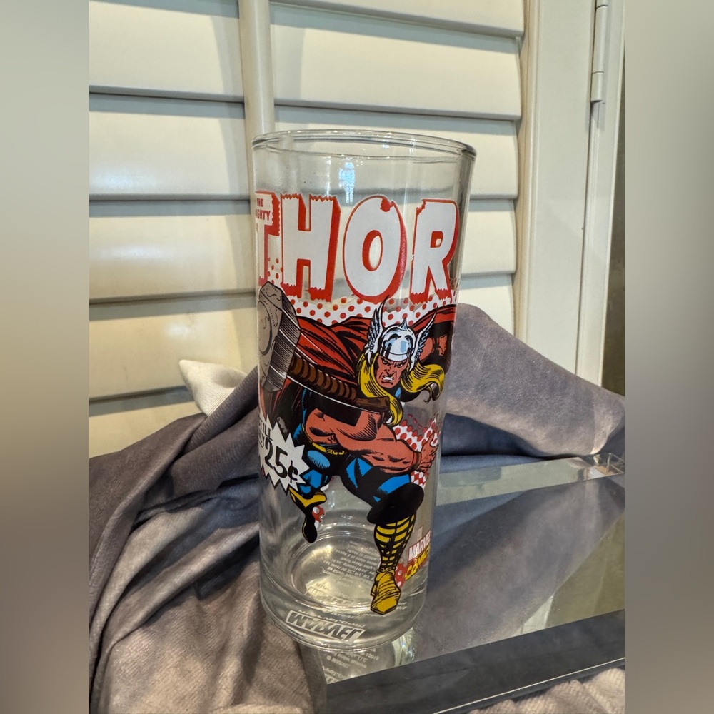 THOR Marvel vintage Black and White Glass
